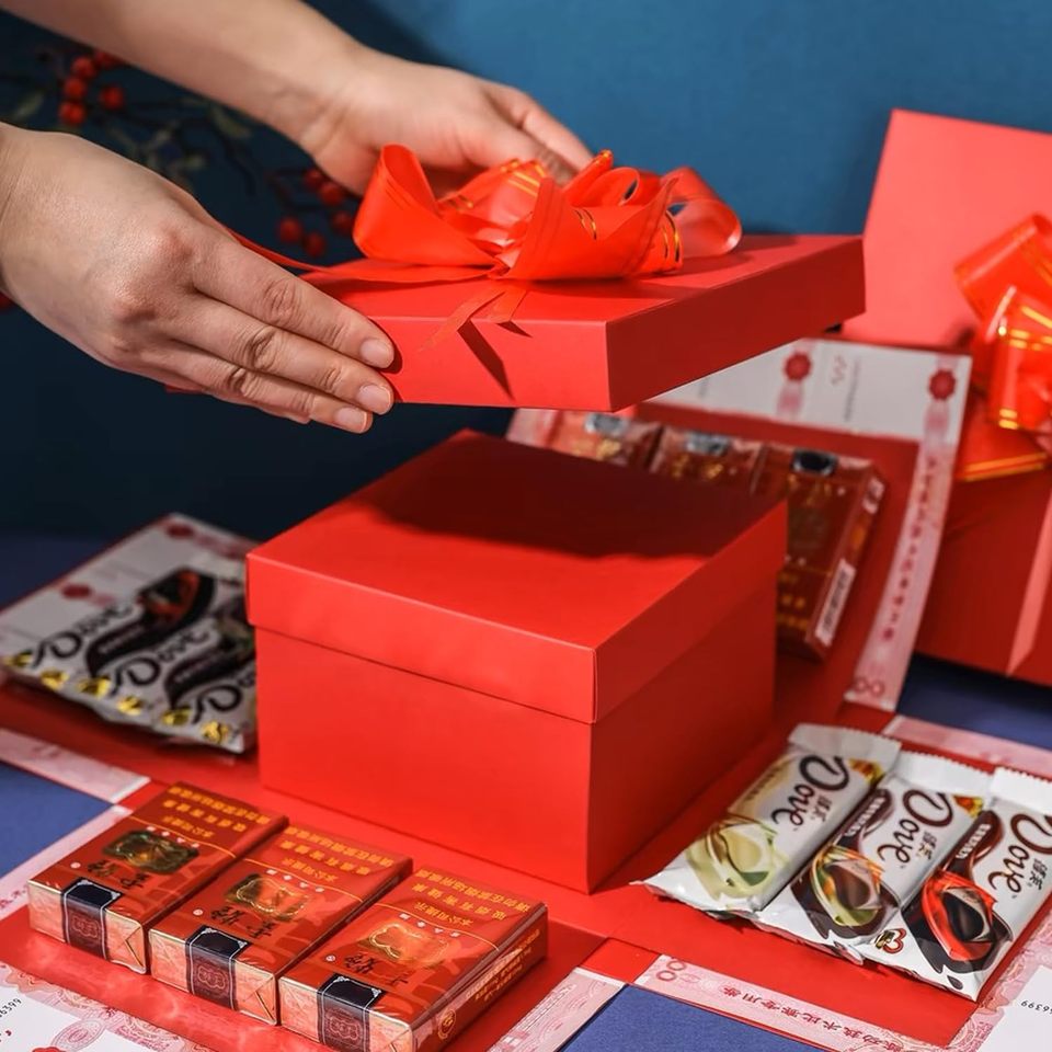 GiftBurst DIY Explosion Box