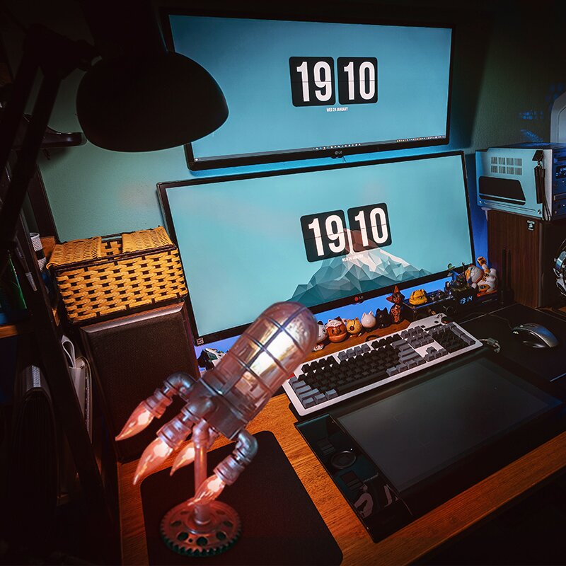 FlameTrail Rocket Lamp