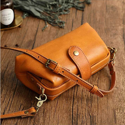 Elegant Leather Crossbody Bag