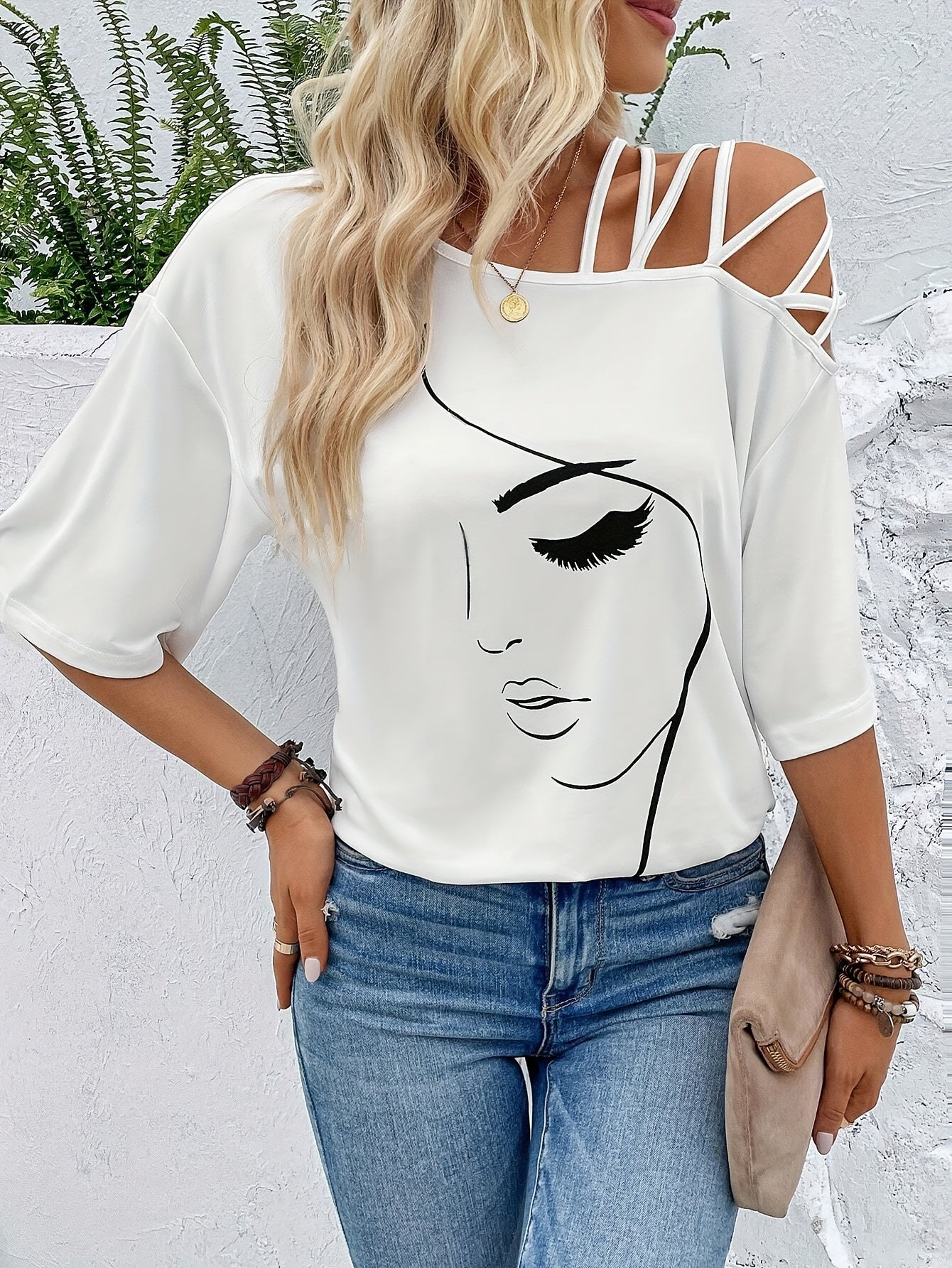 Femme Visage Off-Shoulder Tee