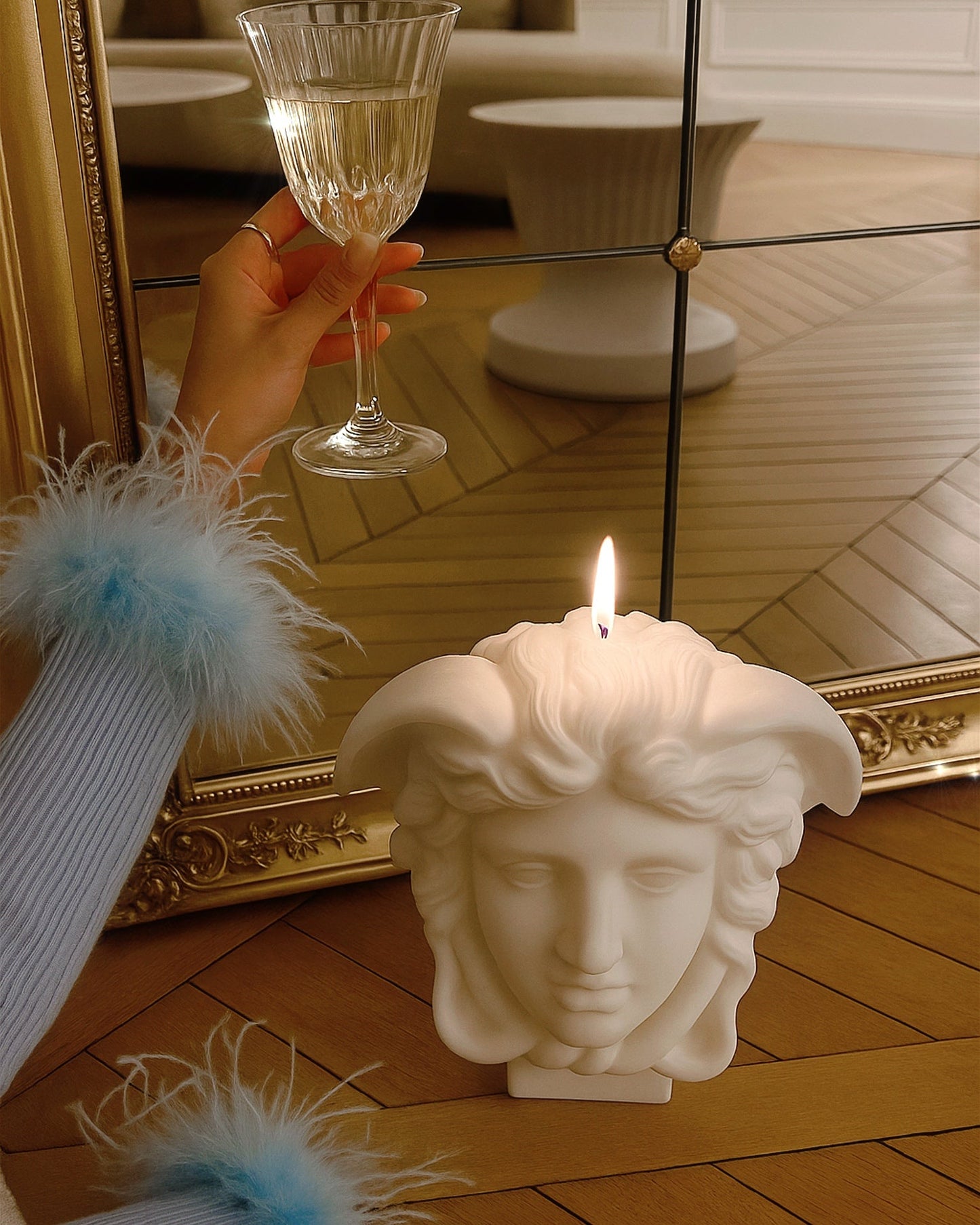 SerpentGaze Sculpture Candle