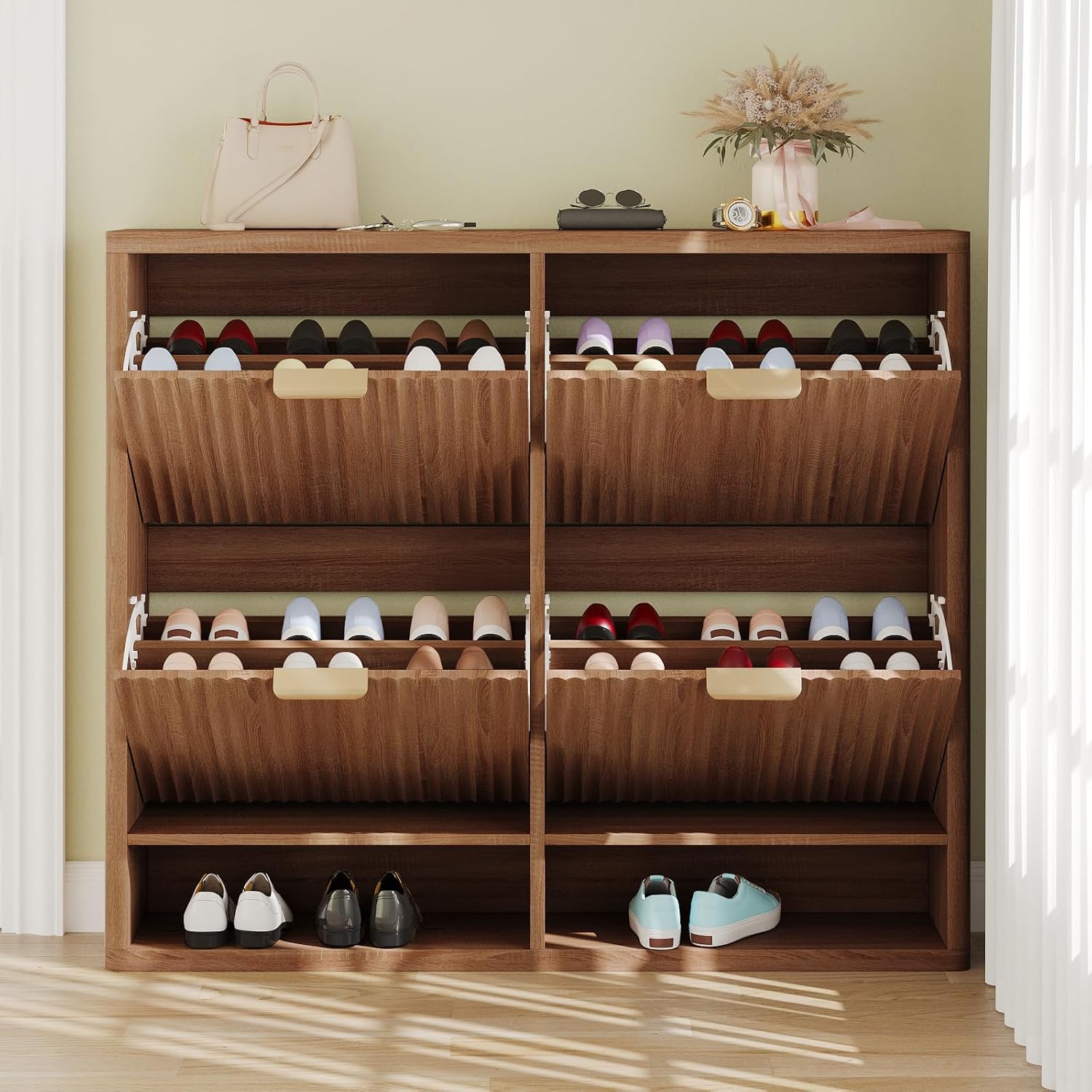 StepShoe Flip Cabinet
