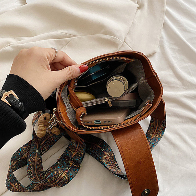 RetroChic Tote