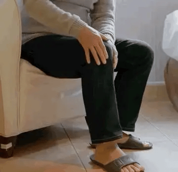 HeatRelief Knee Wrap