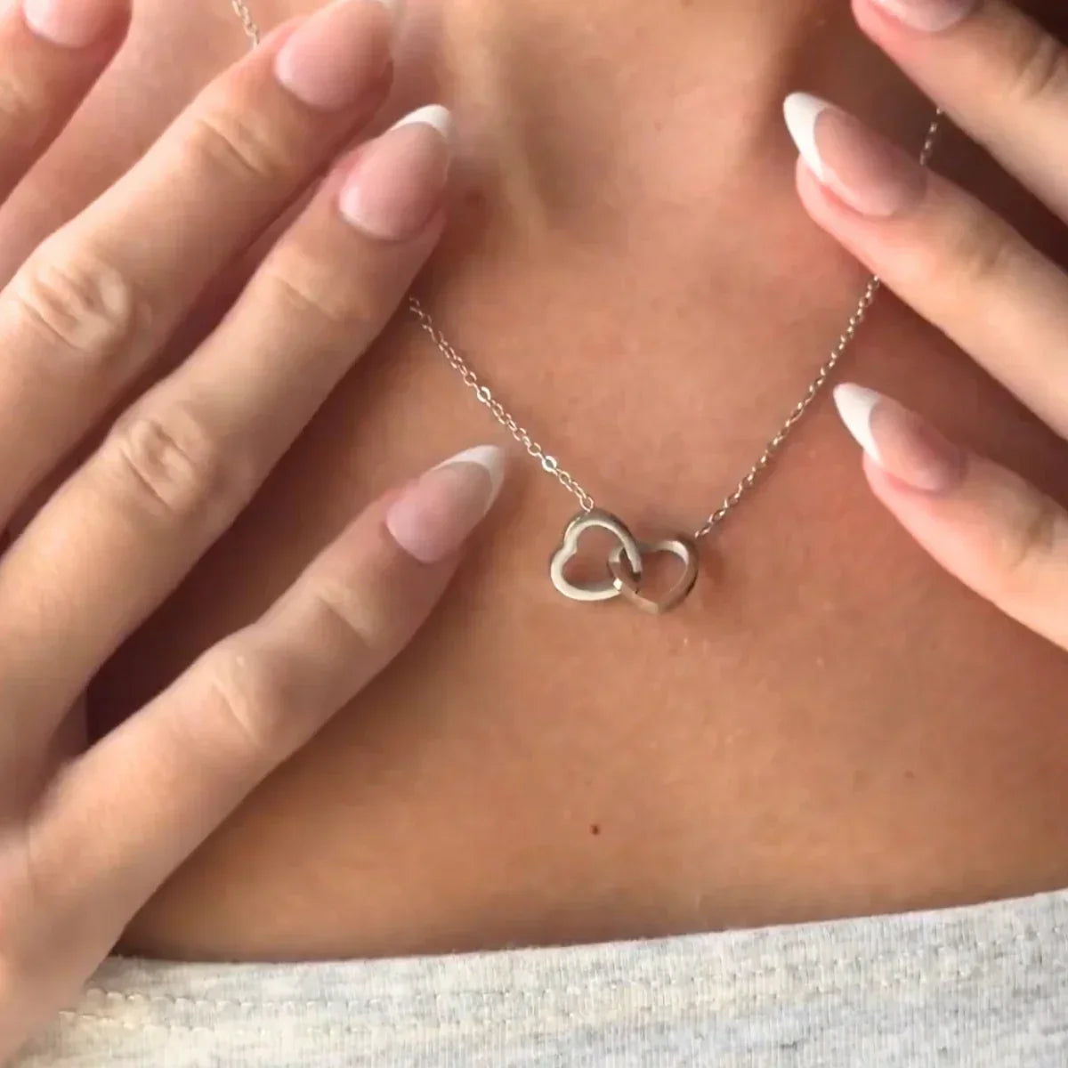 Eternal Rose Box & Necklace