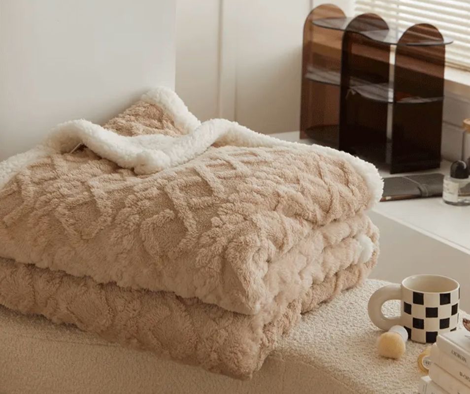 Cocolino Plush Blanket – Thick, Soft, and Perfect for Snuggling