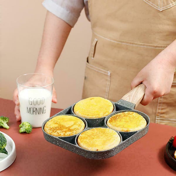 QuadraSizzle 4-Cup Omelette Pan