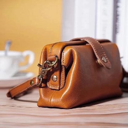 Elegant Leather Crossbody Bag