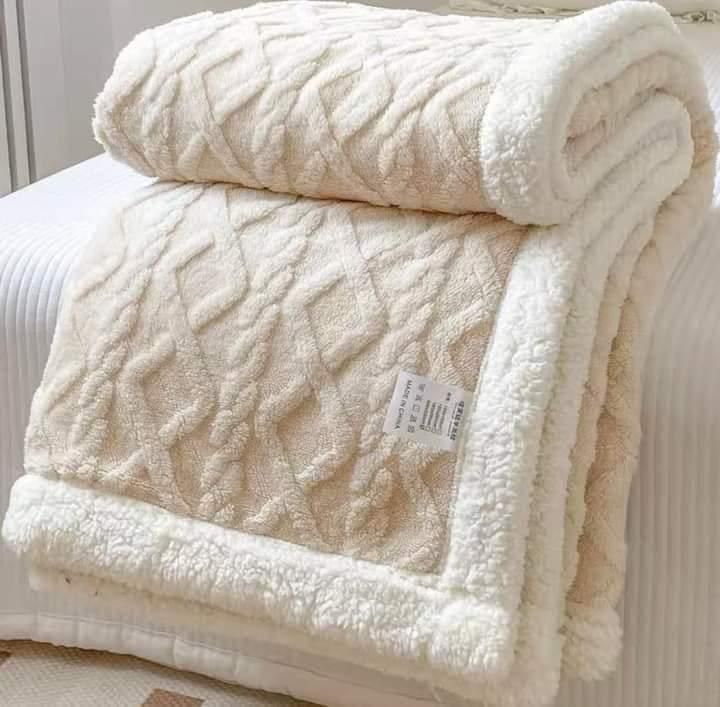 Cocolino Plush Blanket – Thick, Soft, and Perfect for Snuggling
