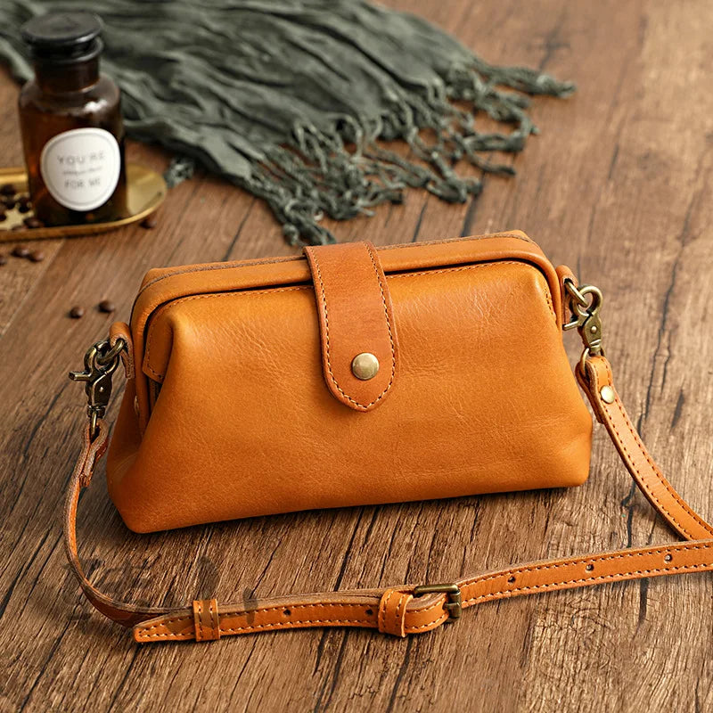 Elegant Leather Crossbody Bag