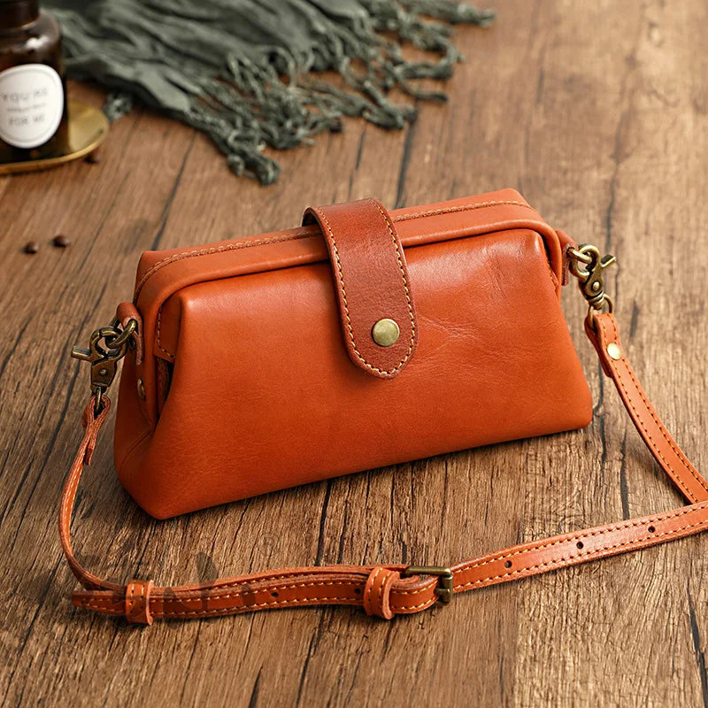 Elegant Leather Crossbody Bag