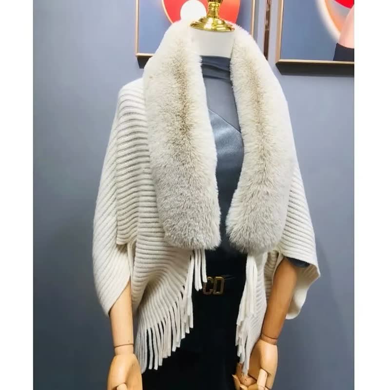 SnowCharm Large Knitted Shawl