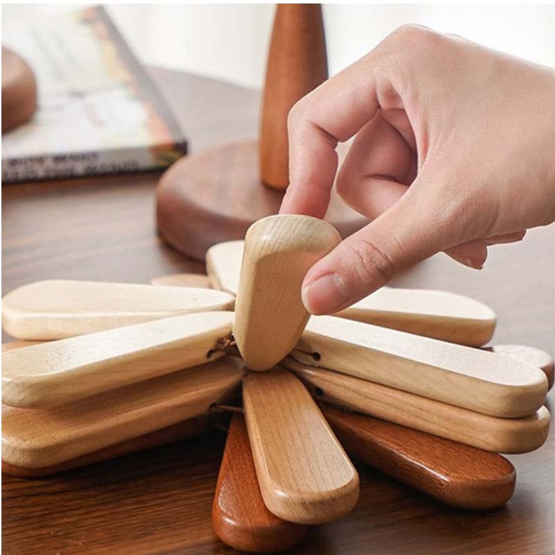 Tree-Shaped Wooden Pot Holder