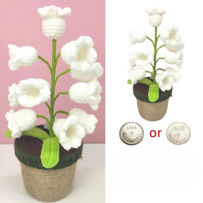 GlowLily Crochet Lamp